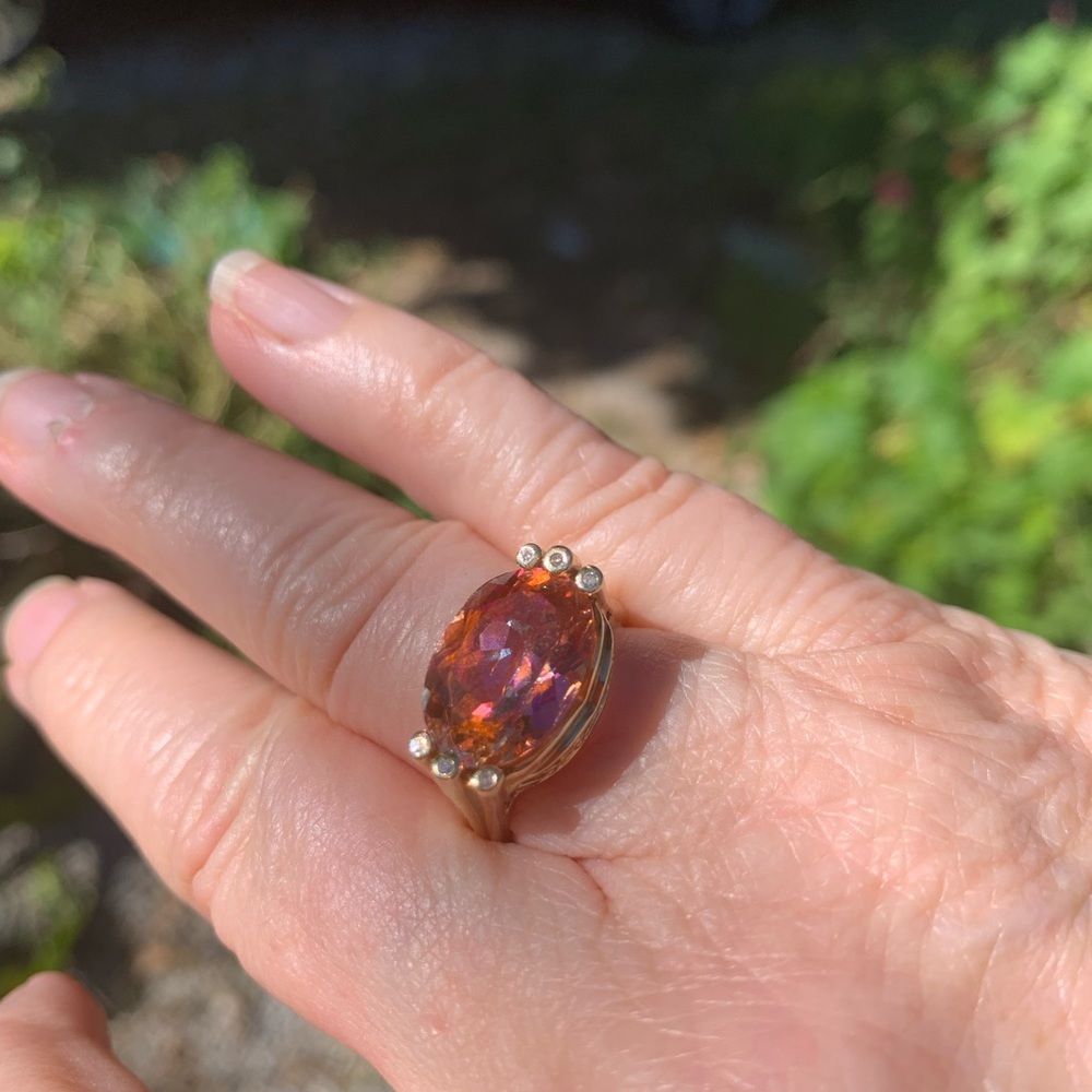 14k Fiery 🌈 Charisma Pink Topaz Ring Palm Beach Estate piece.scroll work sides.